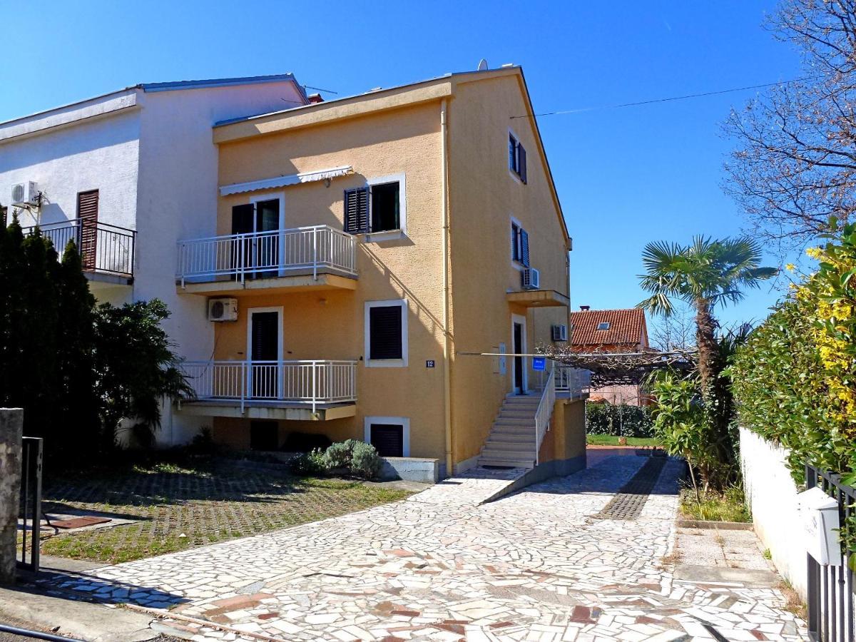 Apartment Honor Njivice Esterno foto